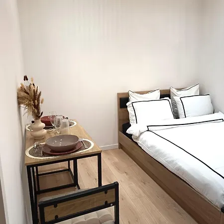 Dinas Apartament